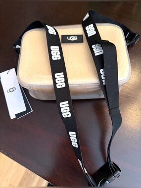 NWT UGG Clear Cream Shearling Crossbody with Black Branded Strap